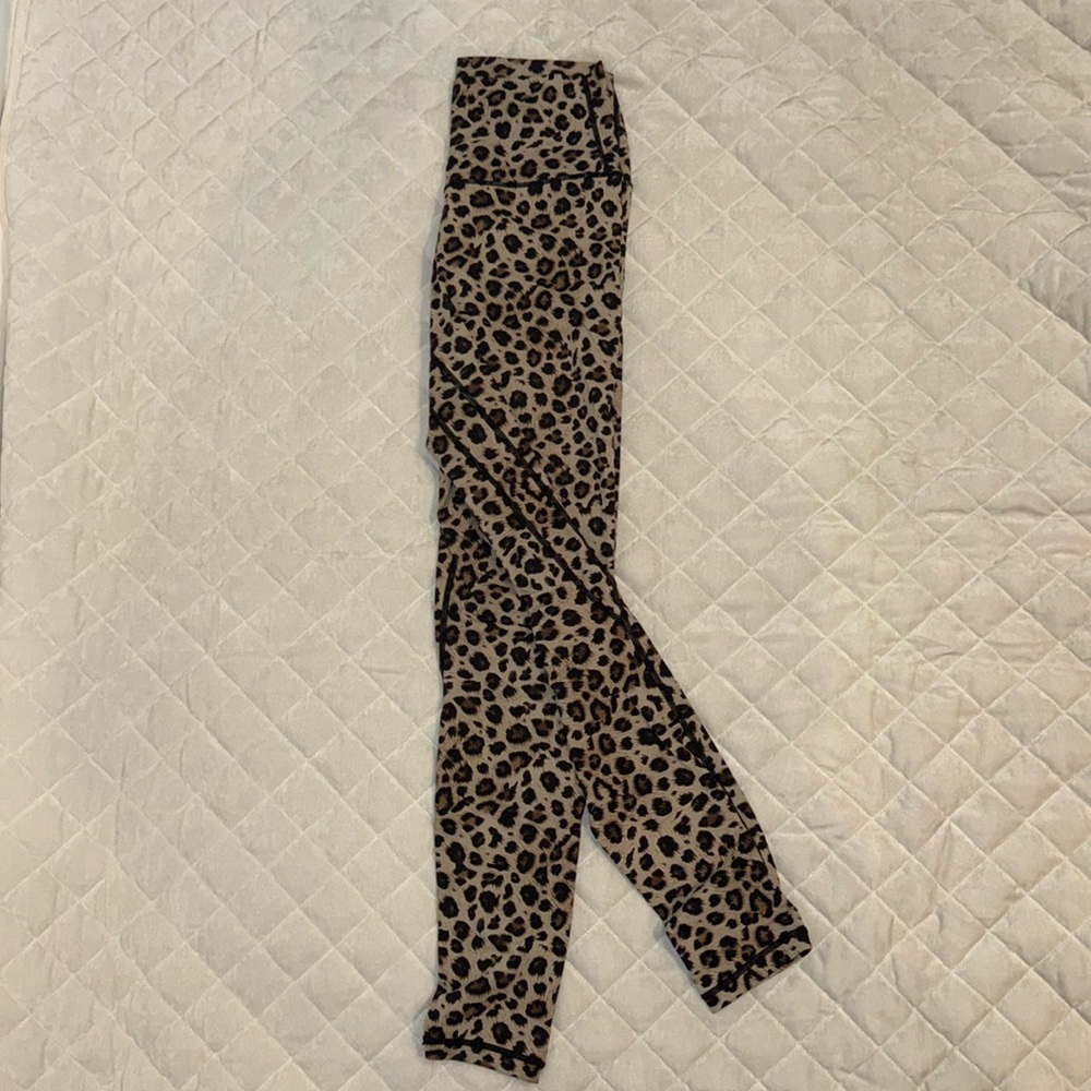 Leopard Leggings, Size Medium, Like new